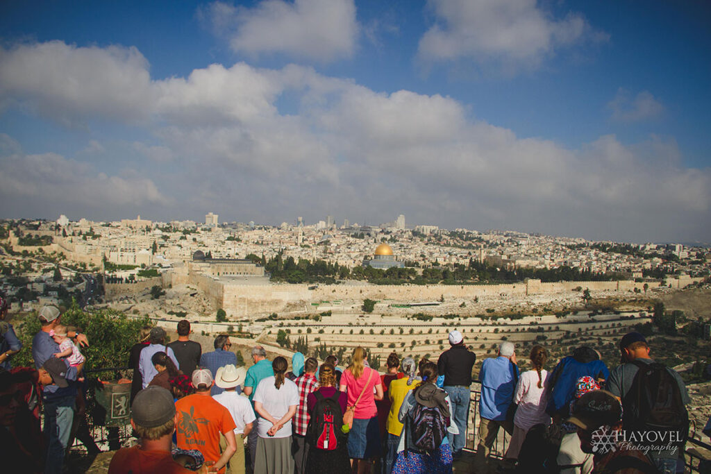 HaYovel volunteers visit Israel and tour Jerusalem on an Israel Trip in 2022